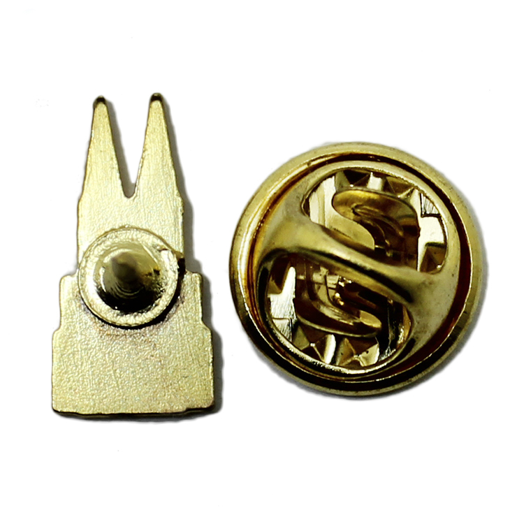 Pin de solapa de metal con minitorre dorada en 3D