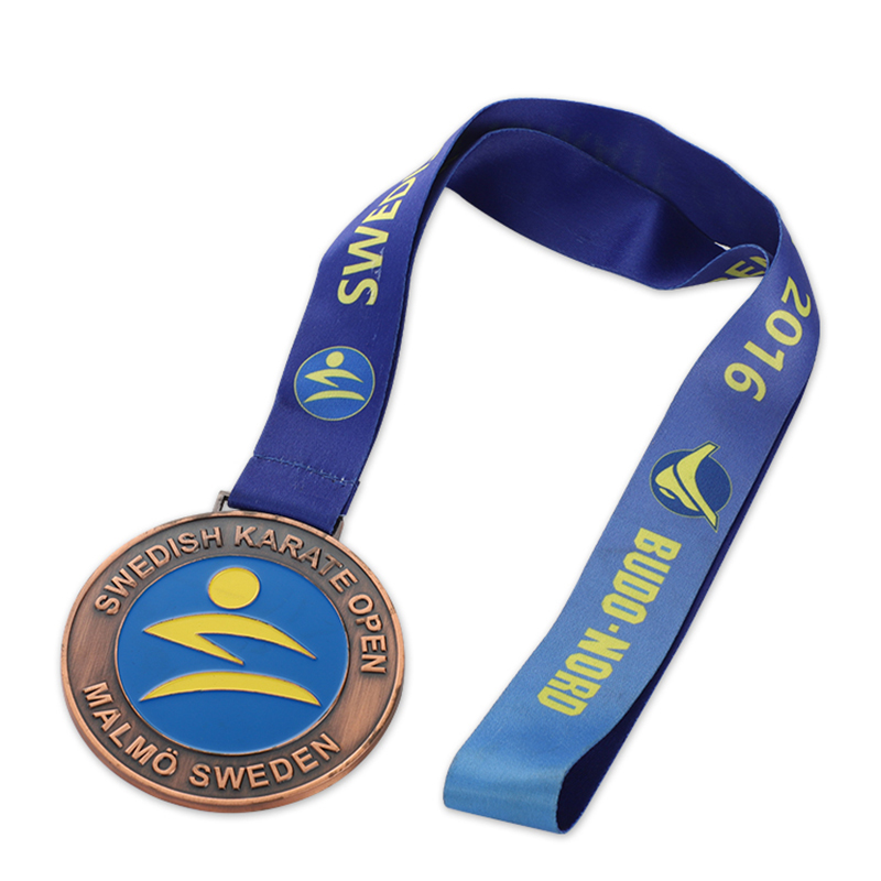 Bronce Karate Oro Judo Plata Gimnasia Servicio Humanitario Medalla de Plata Béisbol