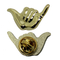 Pin de solapa de metal con gesto dorado 3D