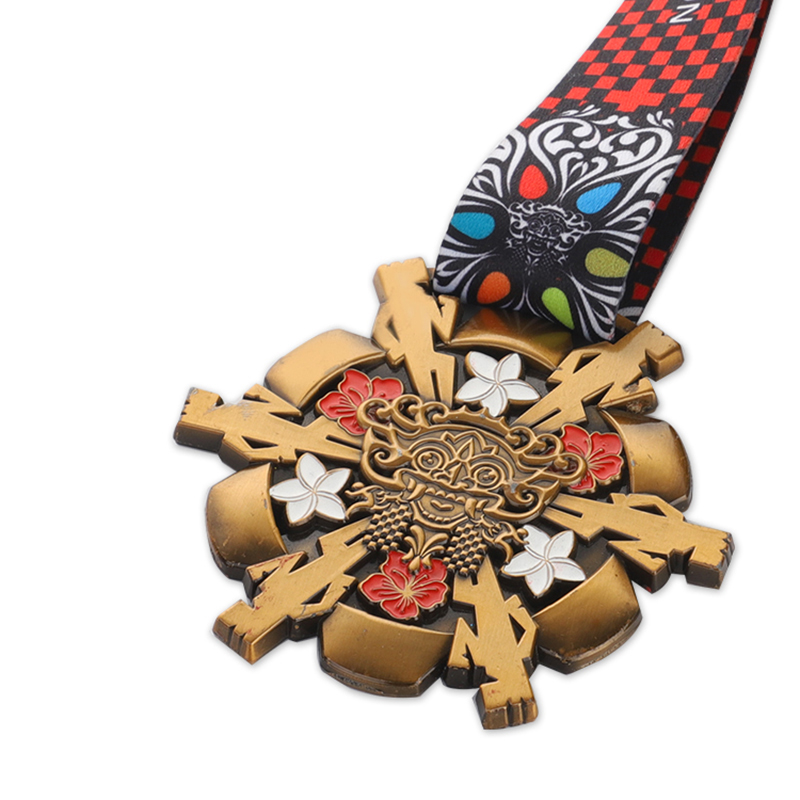 Copo de nieve Baloncesto Femenino Equipo artístico All-Around Individual Bádminton Medallas del Globo de Oro