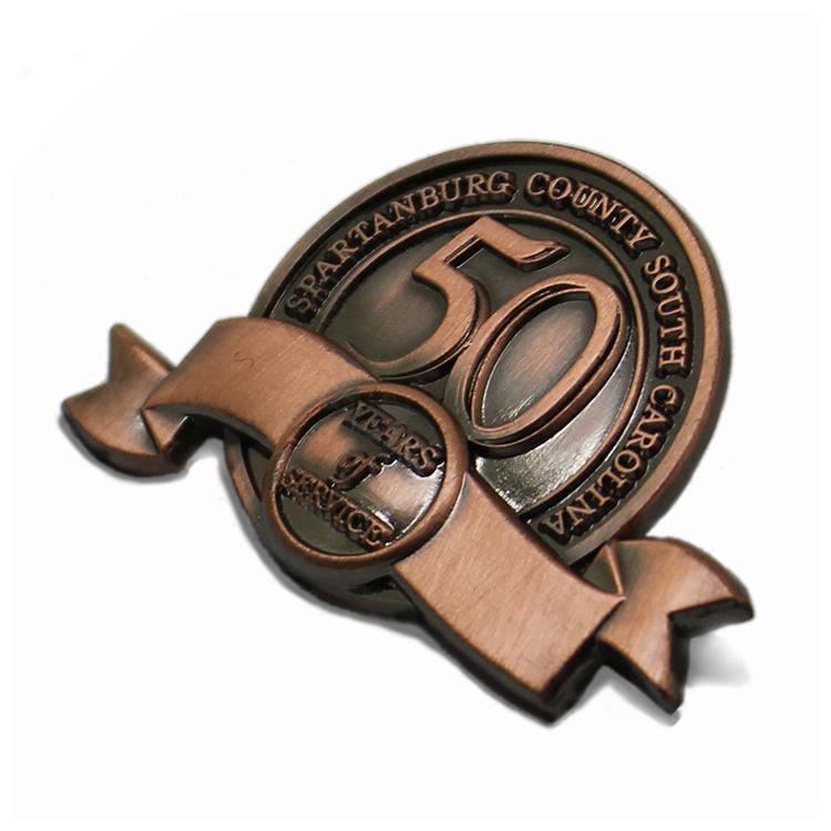 Pin de solapa de metal antiguo de aniversario 3D
