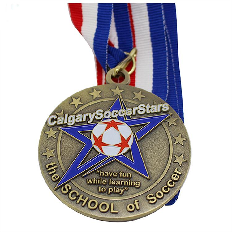 Medalla de oro de esmalte suave de fútbol personalizada antigua