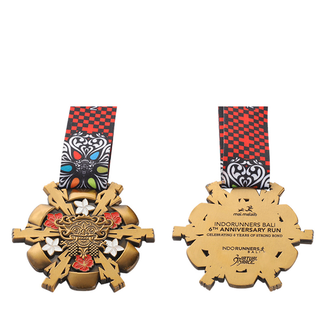 Copo de nieve Baloncesto Femenino Equipo artístico All-Around Individual Bádminton Medallas del Globo de Oro