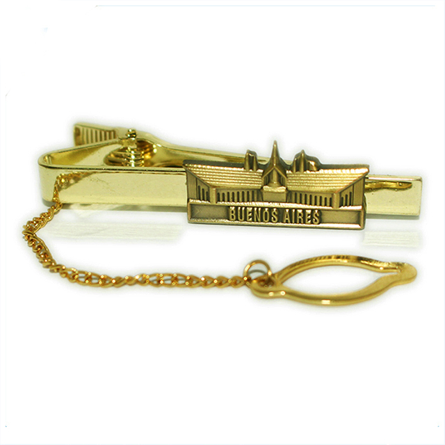 Pasador de corbata de metal con diseño de edificio dorado antiguo modelo 3d