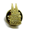 Pin de solapa de metal con minitorre dorada en 3D